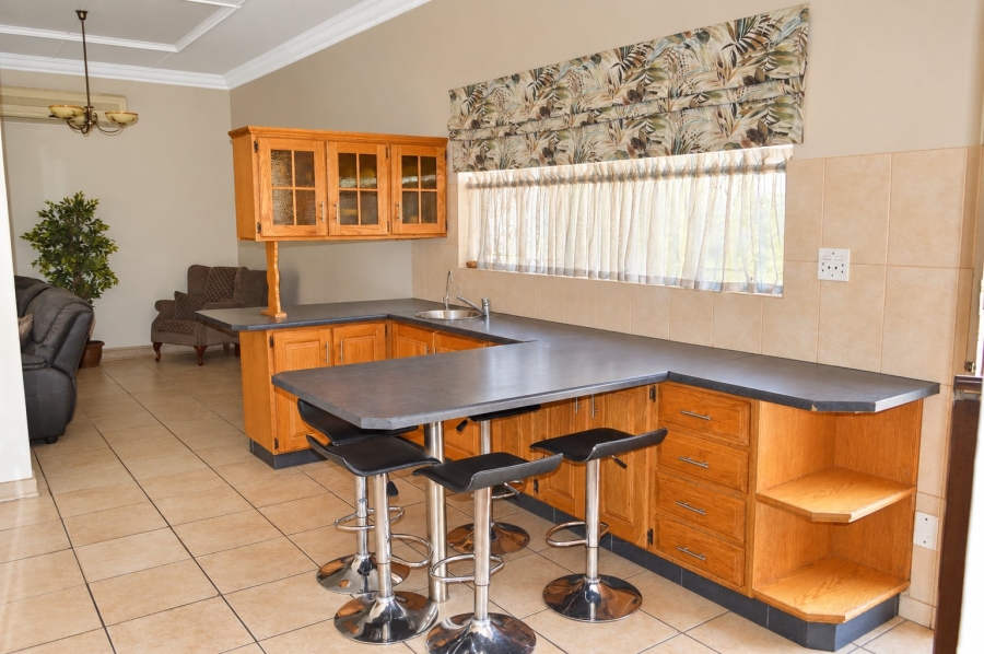 3 Bedroom Property for Sale in Roosheuwel North West